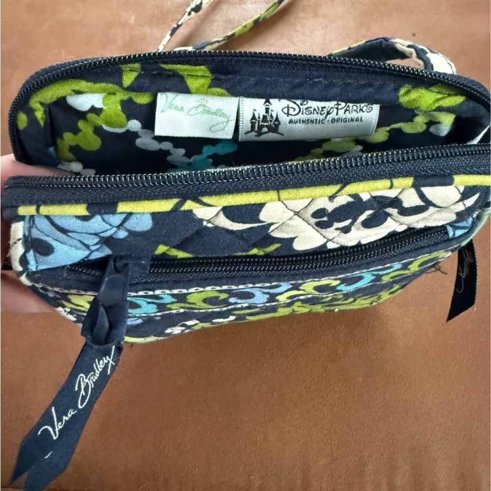 Vera Bradley Navy and Lime Quilted Crossbody Bag - Picture 5 of 5